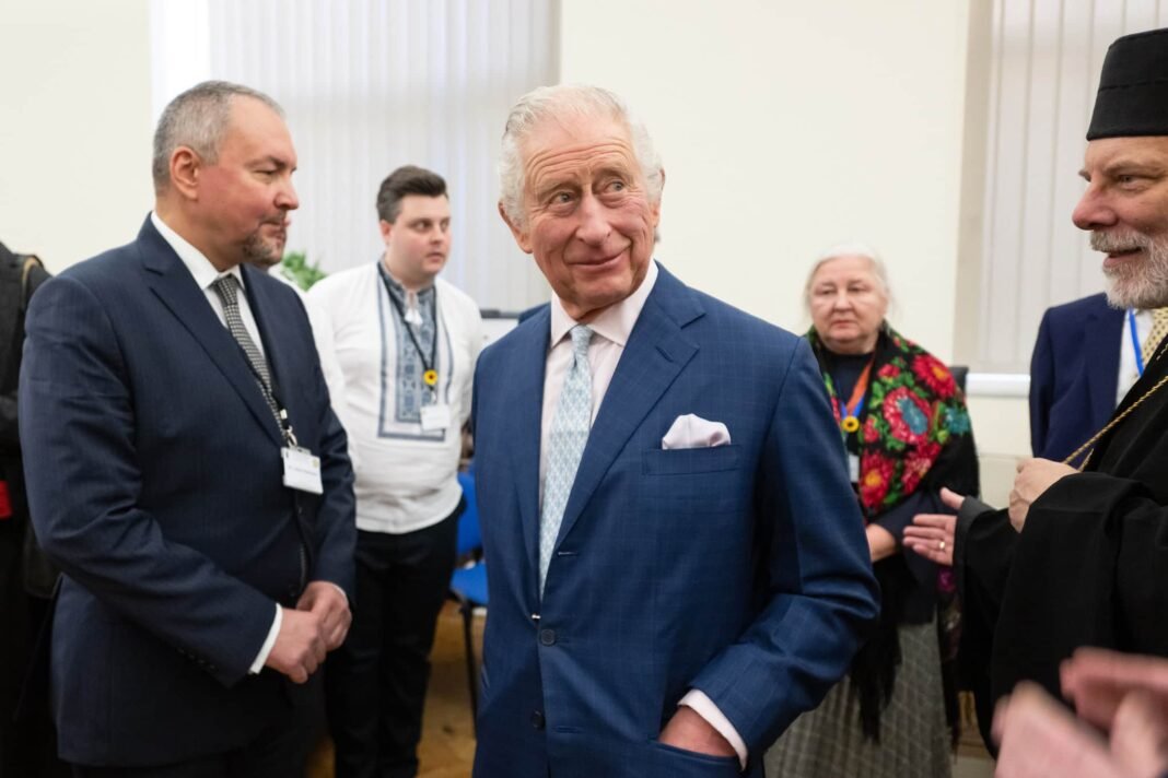 king-charles’-new-signet-ring-is-a-tribute-to-his-greek-royal-heritage