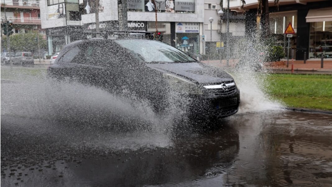Καιρός: Νέα 48ωρη κακοκαιρία έρχεται από σήμερα στη χώρα μας – Ποιες περιοχές θα δεχτούν τα μεγαλύτερα ύψη βροχής