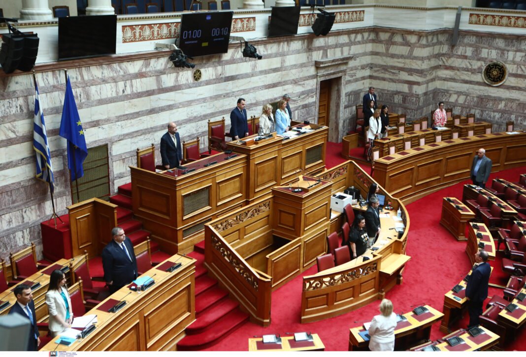 Μάχη-για-τον…-χρόνο-στη-Βουλή-–-«Αν-έχετε-κάποιο-παράπονο-στον-πρόεδρο»