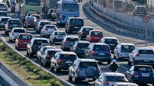 Σε-λειτουργία-ο-μηχανισμός-ηλεκτρονικών-διασταυρώσεων-–-Πρόστιμα-έως-e2.000-για-απλήρωτα-τέλη,-ΚΤΕΟ-και-ανασφάλιστα-ΙΧ Σε-λειτουργία-ο-μηχανισμός-ηλεκτρονικών-διασταυρώσεων-–-Πρόστιμα-έως-e2.000-για-απλήρωτα-τέλη,-ΚΤΕΟ-και-ανασφάλιστα-ΙΧ