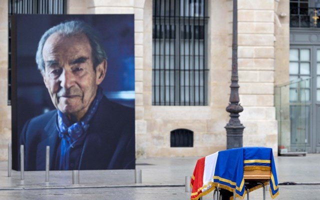 Γαλλία:-Στο-Πάνθεον-ο-Ρομπέρ-Μπαντεντέρ-–-Ενσάρκωσε-τον-αγώνα-για-την-κατάργηση-της-θανατικής-ποινής
