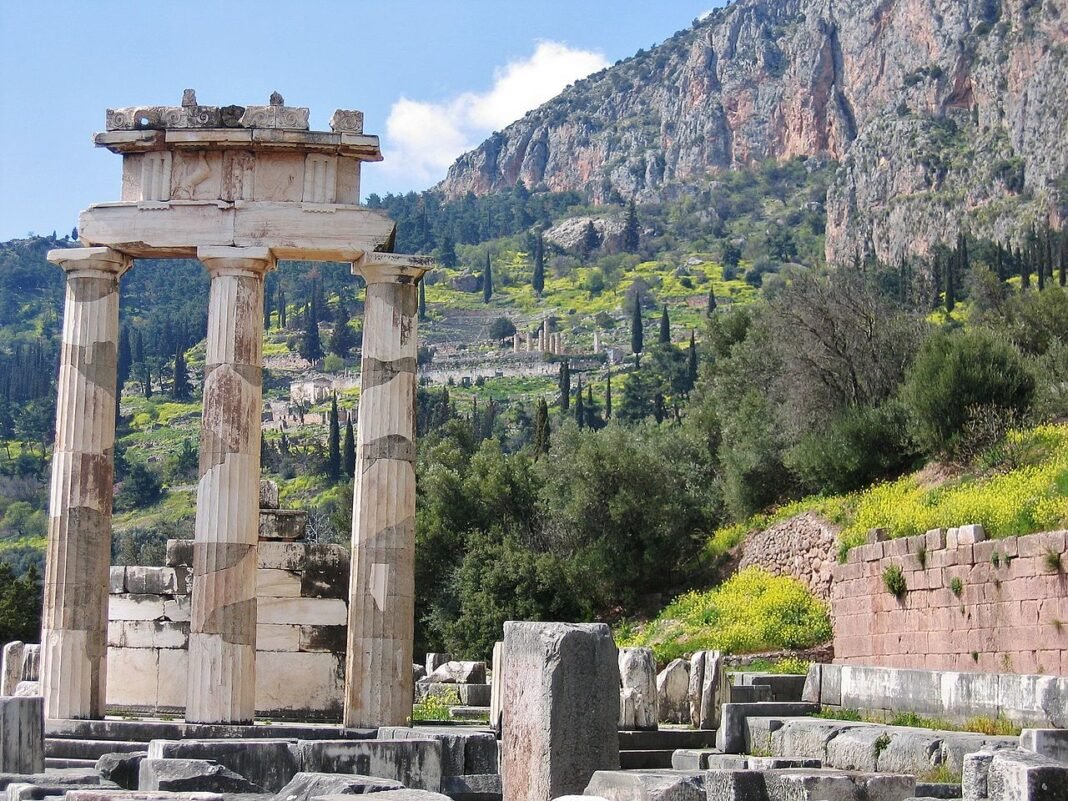 what-was-life-like-inside-ancient-greek-sanctuaries?
