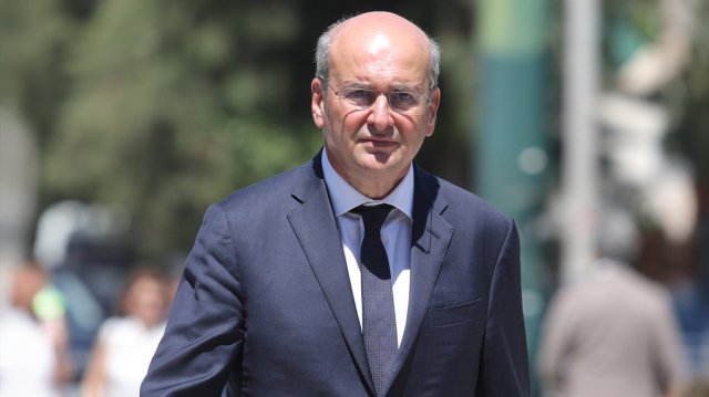 Χατζηδάκης-για-Άγνωστο-Στρατιώτη:-Αδιανόητο-να-γίνονται-εκεί-εκδηλώσεις-διαμαρτυρίας,-είμαι-κατάπληκτος-από-τις-αντιδράσεις