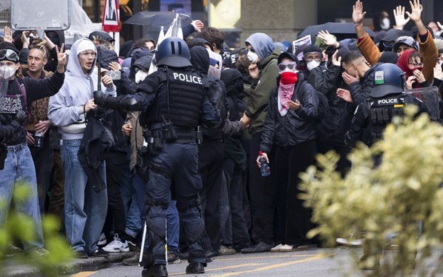 Ελβετία:-20-τραυματίες-σε-συγκρούσεις-στη-διάρκεια-φιλοπαλαιστινιακής-διαδήλωσης
