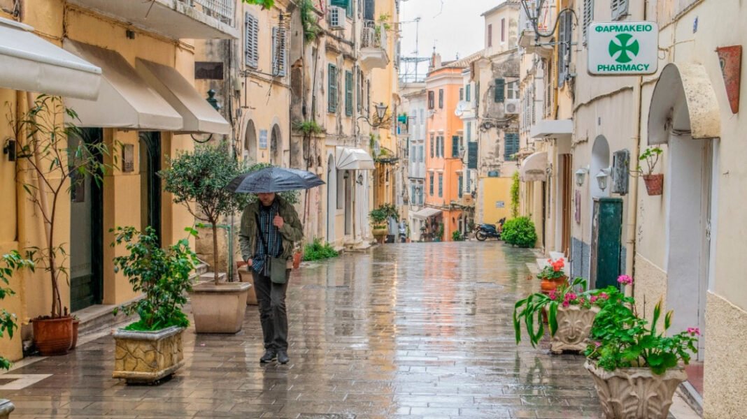 Καιρός:-Με-βροχές-ξεκινάει-η-εβδομάδα-–-Πότε-θα-ενταθούν-τα-φαινόμενα,-ποιες-περιοχές-θα-πλήξουν