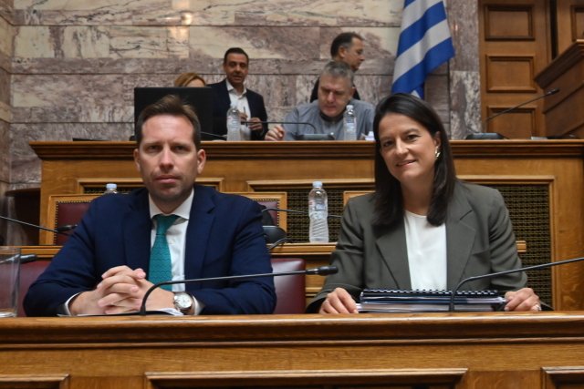 Ψηφίστηκε-κατά-πλειοψηφία-στην-αρμόδια-επιτροπή-της-Βουλής-το-εργασιακό-νομοσχέδιο-–-Την-Τρίτη-εισάγεται-στην-ολομέλεια