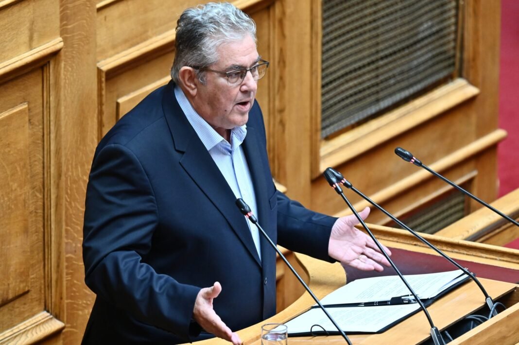 Βουλή-–-Κουτσούμπας:-Το-νομοσχέδιο-θέλει-να-μετατρέψει-τους-ανθρώπους-σε-ζόμπι-που-θα-ζουν-για-να-δουλεύουν-συνεχώς