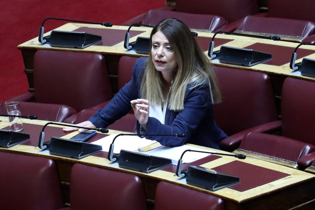 Δάγκα:-«Καταγγέλλουμε-την-καταστολή-σε-βάρος-της-κινητοποίησης-των-υγειονομικών-στο-“Αττικόν”»
