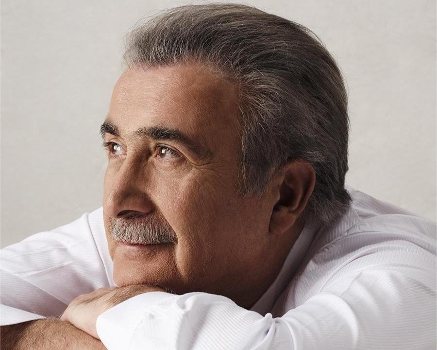 Λάκης-Λαζόπουλος:-Ανοίγει-και-φέτος-το-«Τσαντίρι»-του-στο-mega