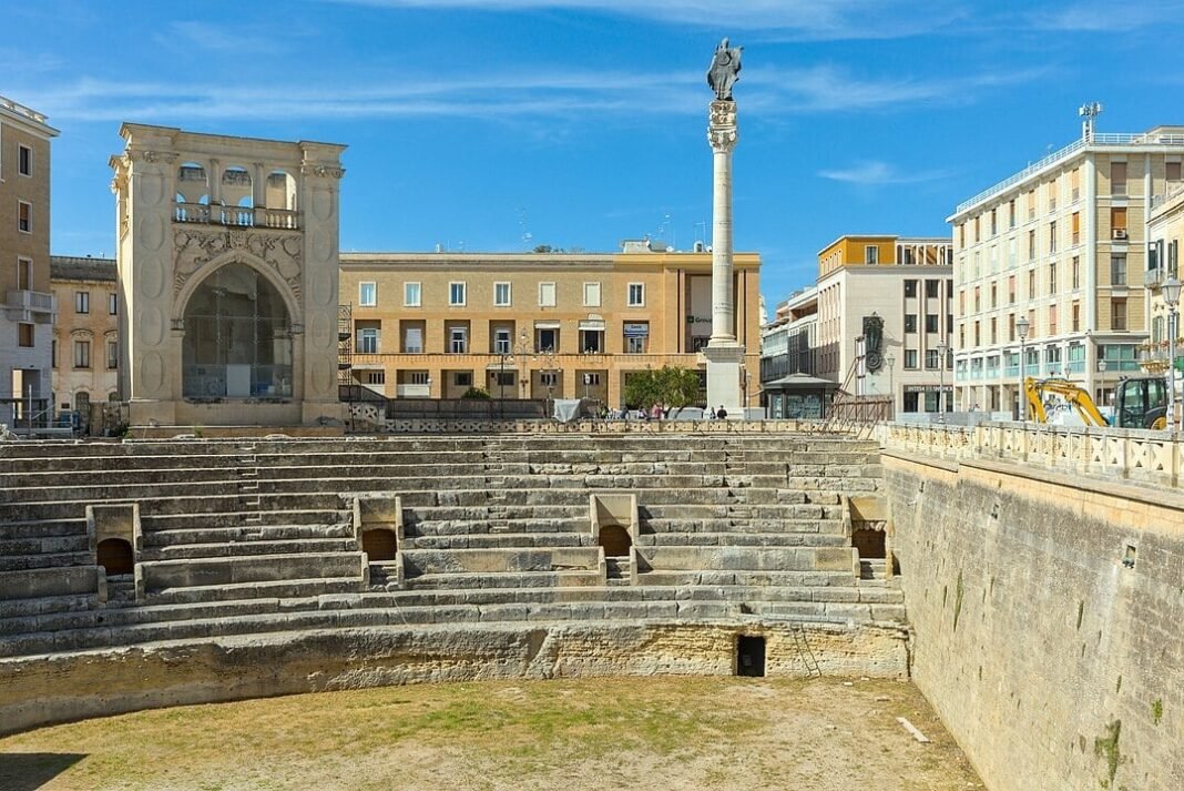 how-roman-engineering-perfected-greek-architectural-principles