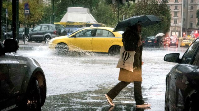 Καιρός:-Τρεις-μετεωρολόγοι-αναλύουν-τις-δύο-διαταραχές-το-επόμενο-πενθήμερο-–-Προειδοποίηση-για-έντονα-φαινόμενα