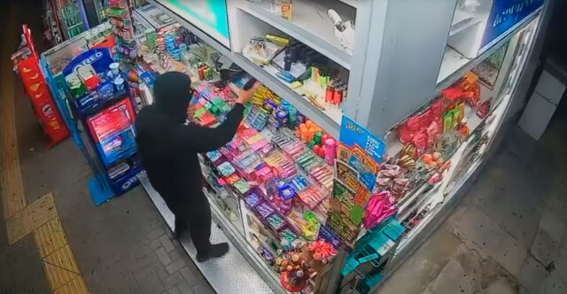 Βίντεο-από-τη-δράση-16χρονων-που-λήστευαν-περίπτερα-στα-νότια-προάστια-–-Συνελήφθησαν-και-οι-γονείς-τους
