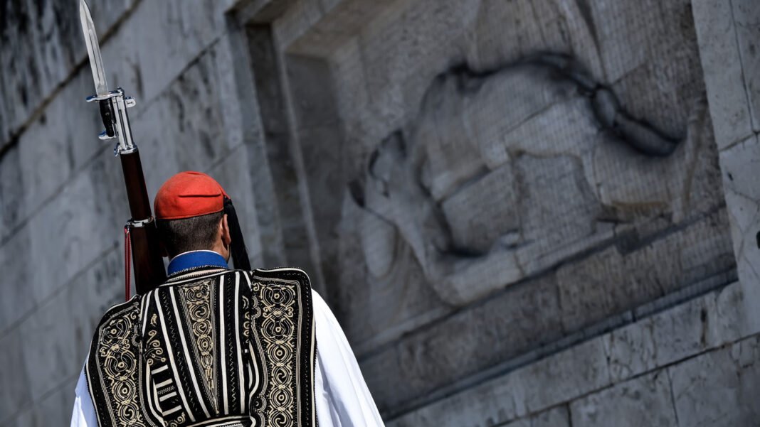 Στόχος-η-«γαλάζια»-συσπείρωση-πριν-από-την-τροπολογία-για-τον-Άγνωστο-Στρατιώτη