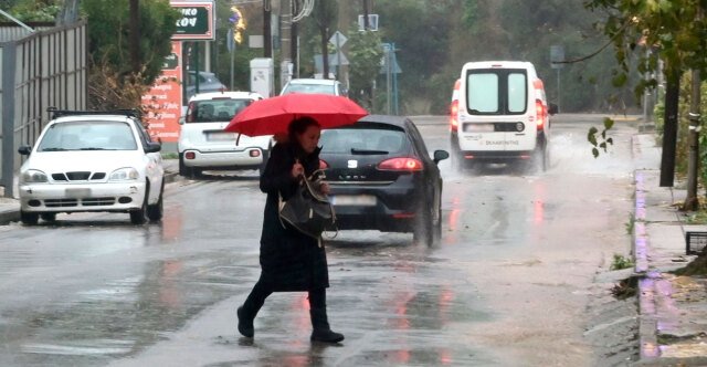 Καιρός:-Έρχεται-πενθήμερη-κακοκαιρία-με-βροχές-και-καταιγίδες-–-Προβλήματα-στην-Αττική-και-τη-Δυτική-Ελλάδα