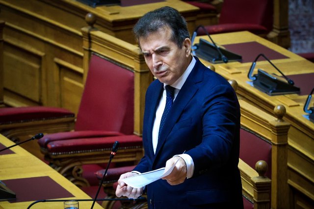 Χρυσοχοΐδης σε Κωνσταντοπούλου: Δεν υπάρχουν γνωστοί – άγνωστοι στις διαδηλώσεις που σχετίζονται με την Αστυνομία – Είναι γνωστοί και πολύ παραβατικοί