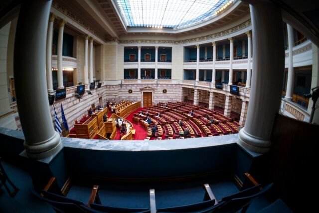 Απορρίφθηκαν οι ενστάσεις αντισυνταγματικότητας για την τροπολογία του Αγνωστου Στρατιώτη