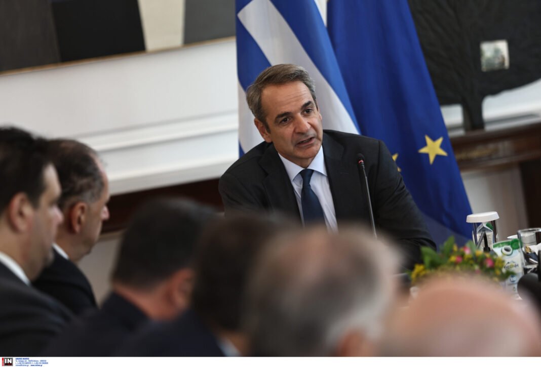 Μητσοτάκης για Δένδια: Επικοινώνησα προσωπικά μαζί του, δεν εξέφρασε καμία διαφωνία για τη ρύθμιση για το Μνημείο του Αγνώστου Στρατιώτη