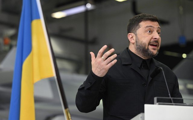 Ζελένσκι:-Οι-νέες-κυρώσεις-είναι-“πολύ-σημαντικό”-βήμα Ζελένσκι:-Οι-νέες-κυρώσεις-είναι-“πολύ-σημαντικό”-βήμα