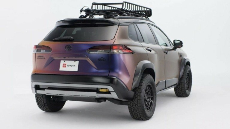 h-οικογενειακή-toyota-corolla-cross-μπορεί-να-γίνει-άγρια h-οικογενειακή-toyota-corolla-cross-μπορεί-να-γίνει-άγρια