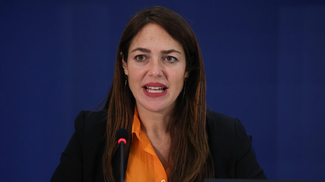 Μιχαηλίδου:-Στηρίζουμε-και-αυξάνουμε-τα-επιδόματα,-αλλά-δίνουμε-στις-οικογένειες-εργαλεία-ελευθερίας Μιχαηλίδου:-Στηρίζουμε-και-αυξάνουμε-τα-επιδόματα,-αλλά-δίνουμε-στις-οικογένειες-εργαλεία-ελευθερίας