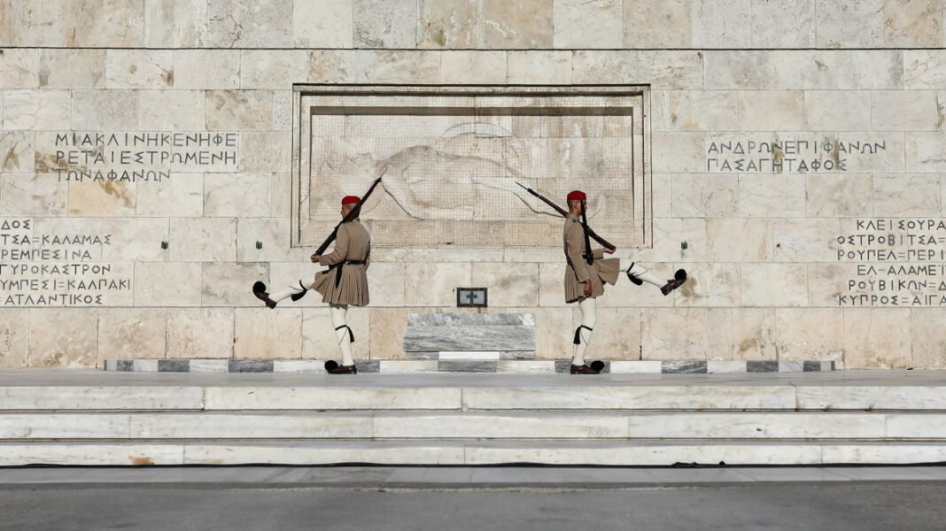 xrwma-agnostos-stratiotis.jpg Συναντήσεις Δένδια με Χρυσοχοΐδη και Δούκα για το Μνημείο του Άγνωστου Στρατιώτη