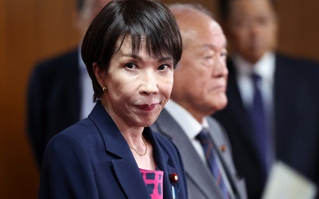 Ιαπωνία: Με μπάλες του γκολφ από φύλλα χρυσού και αμερικανικά ημιφορτηγά η κυβέρνηση υποδέχεται τον Τραμπ