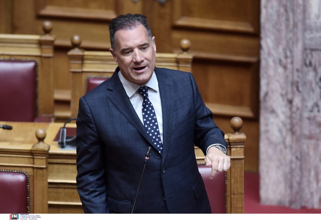 Γεωργιάδης-για-βραχιολάκια:-«Στις-3,5-ώρες-ο-μέσος-χρόνος-εξυπηρέτησης-στα-επείγοντα-των-νοσοκομείων-–-Μειώθηκε-κατά-65%» Γεωργιάδης-για-βραχιολάκια:-«Στις-3,5-ώρες-ο-μέσος-χρόνος-εξυπηρέτησης-στα-επείγοντα-των-νοσοκομείων-–-Μειώθηκε-κατά-65%»
