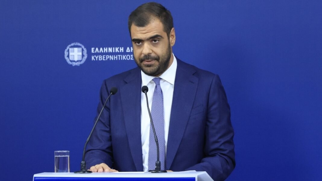 marinakis_1.jpg Μαρινάκης: Ο νόμος για τον Άγνωστο Στρατιώτη θα εφαρμοστεί, τις επόμενες ημέρες θα δούμε το σχέδιο της ΕΛΑΣ