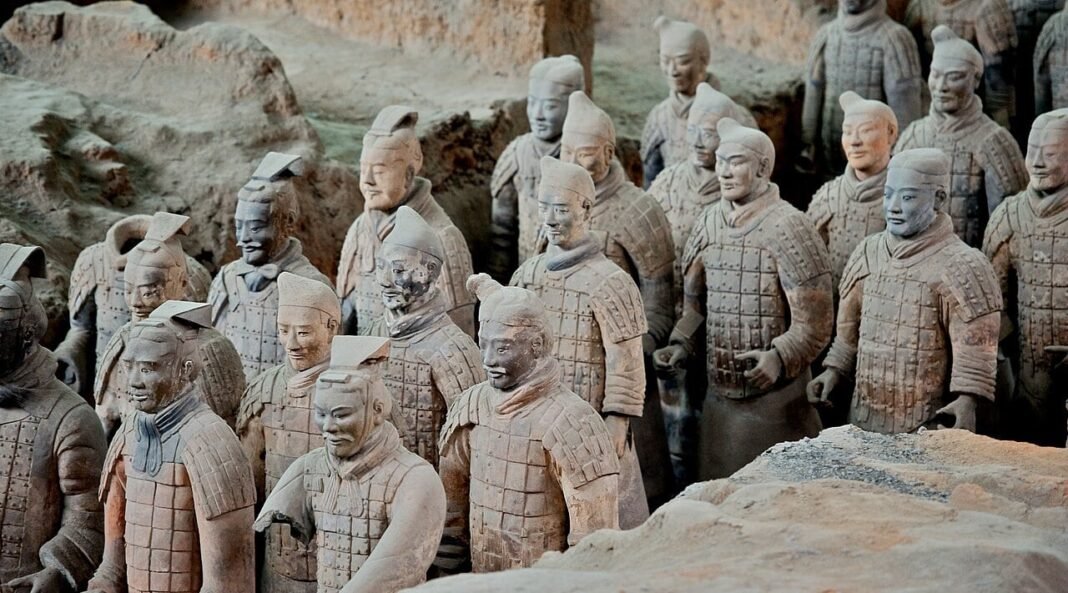 why-china-keeps-the-first-emperor’s-tomb-sealed-despite-the-famous-terracotta-army why-china-keeps-the-first-emperor’s-tomb-sealed-despite-the-famous-terracotta-army