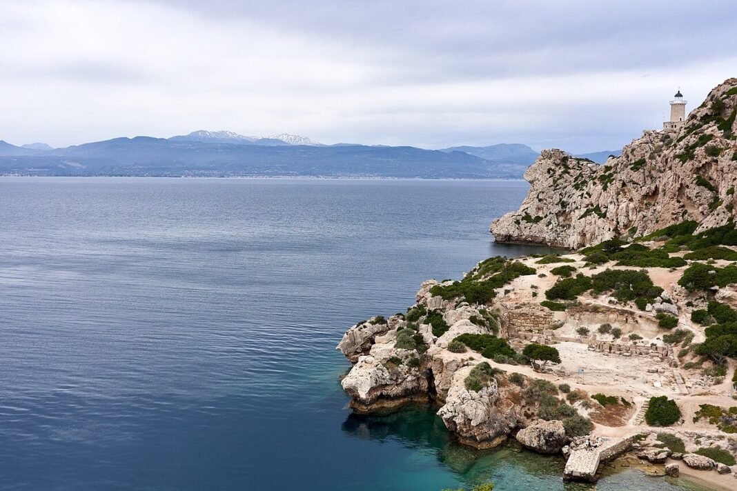 vast-freshwater-reserves-found-hidden-beneath-greece’s-seafloor vast-freshwater-reserves-found-hidden-beneath-greece’s-seafloor