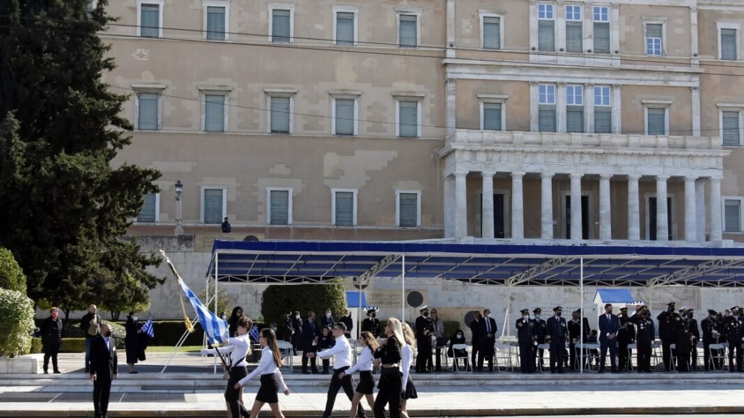 Παρελάσεις-28ης-Οκτωβρίου:-Πώς-θα-κινηθούν-τα-ΜΜΜ-–-Πού-θα-διακοπεί-η-κυκλοφορία,-τι-ισχύει-ανά-δήμο Παρελάσεις-28ης-Οκτωβρίου:-Πώς-θα-κινηθούν-τα-ΜΜΜ-–-Πού-θα-διακοπεί-η-κυκλοφορία,-τι-ισχύει-ανά-δήμο