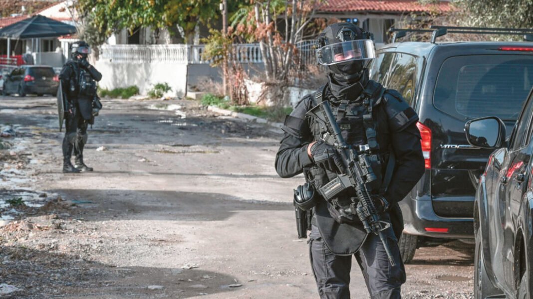 Δείτε σε ποιους καταυλισμούς Ρομά θα μπουν 300 αστυνομικοί – Το σχέδιο της ΕΛΑΣ για τα hot spot της παρανομίας