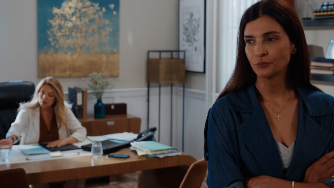 Η-Γη-της-Ελιάς:-Ο-Κουράκος-είναι-μουδιασμένος-με-την-ιδέα-της-παρένθετης-μητέρας Η-Γη-της-Ελιάς:-Ο-Κουράκος-είναι-μουδιασμένος-με-την-ιδέα-της-παρένθετης-μητέρας