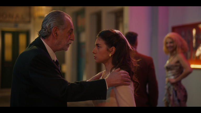 porto-leone:-Στη-γειτονιά-με-τα-κόκκινα-φανάρια-–-Η-συγκινητική-εξομολόγηση-της-Λένας-στον-παππού-της porto-leone:-Στη-γειτονιά-με-τα-κόκκινα-φανάρια-–-Η-συγκινητική-εξομολόγηση-της-Λένας-στον-παππού-της