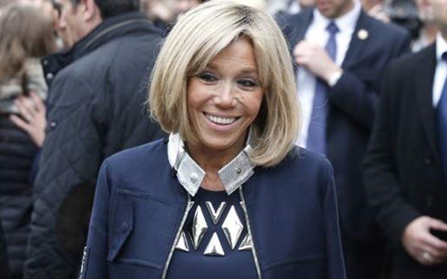 Γαλλία:-Φυλάκιση-με-αναστολή-και-πρόστιμα-σε-10-άτομα-για-σεξιστικό-διαδικτυακό-εκφοβισμό-της-Μπριζίτ-Μακρόν Γαλλία:-Φυλάκιση-με-αναστολή-και-πρόστιμα-σε-10-άτομα-για-σεξιστικό-διαδικτυακό-εκφοβισμό-της-Μπριζίτ-Μακρόν