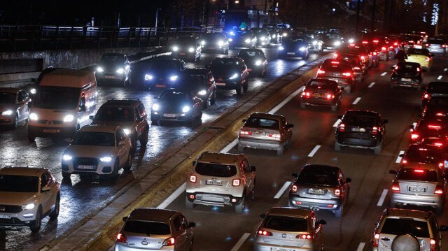 Κίνηση-τώρα:-Με-χαμηλές-ταχύτητες-η-επιστροφή-των-εκδρομέων-στην-Αθηνών-Λαμίας-από-Αφίδνες-μέχρι-Νέα-Φιλαδέλφεια Κίνηση-τώρα:-Με-χαμηλές-ταχύτητες-η-επιστροφή-των-εκδρομέων-στην-Αθηνών-Λαμίας-από-Αφίδνες-μέχρι-Νέα-Φιλαδέλφεια
