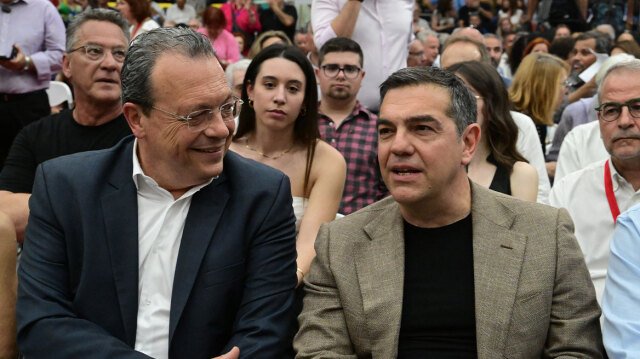 Άνω-κάτω-στην-Κεντροαριστερά:-Τι-να-τον-κάνει-τον-ΣΥΡΙΖΑ-ο-Αλέξης; Άνω-κάτω-στην-Κεντροαριστερά:-Τι-να-τον-κάνει-τον-ΣΥΡΙΖΑ-ο-Αλέξης;