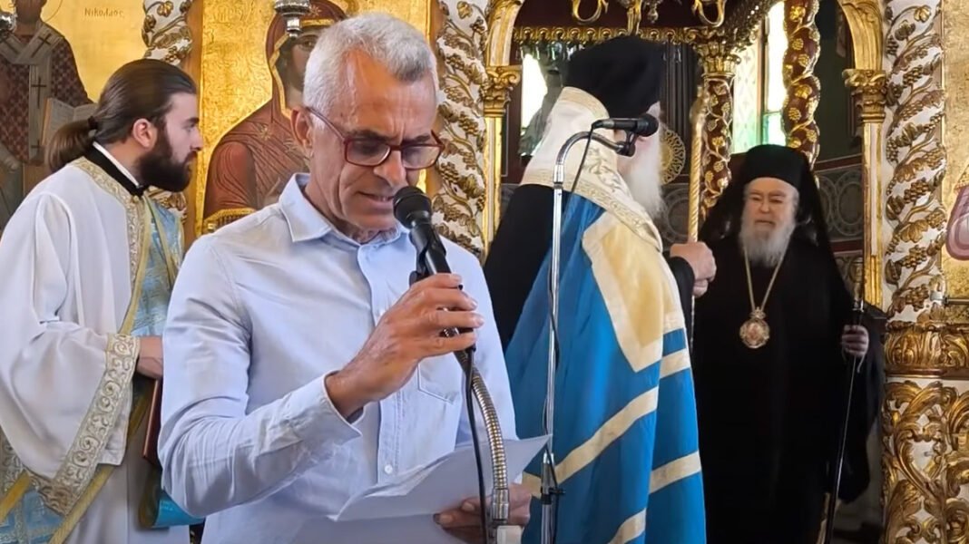 «Δεν-υπήρχε-πρόθεση-να-προκαλέσω»-–-Η-απάντηση-του-δασκάλου-για-την-επίθεση-που-δέχθηκε-από-τον-Μητροπολίτη-Δωδώνης-για-το-πουκάμισό-του