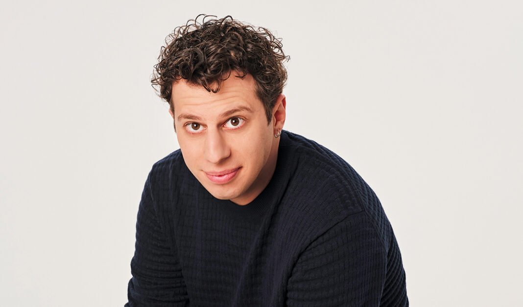 Βαγγέλης-Δαούσης-για-hotΕΛ-ΕΛvira:-«Προσπαθώ-να-ισορροπήσω-ανάμεσα-στον-Ιμπραΐμοβιτς-και-τη-Ματίνα-Μανταρινάκη»  Βαγγέλης-Δαούσης-για-hotΕΛ-ΕΛvira:-«Προσπαθώ-να-ισορροπήσω-ανάμεσα-στον-Ιμπραΐμοβιτς-και-τη-Ματίνα-Μανταρινάκη»