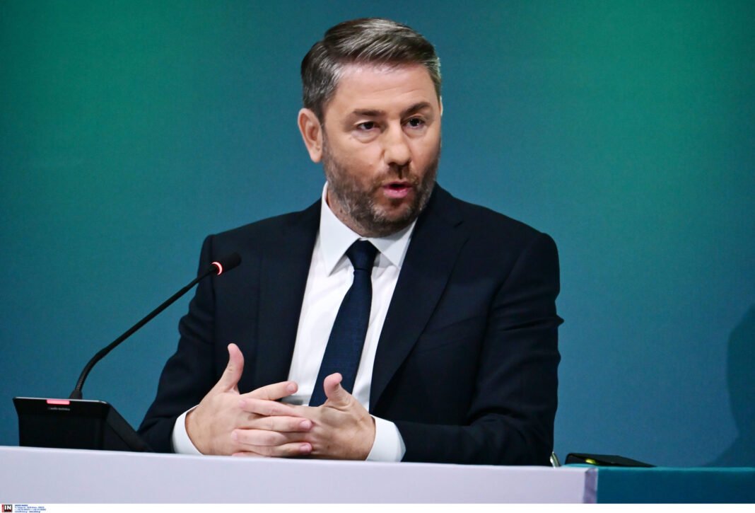 Ανδρουλάκης:-Κοντόφθαλμες-οι-πολιτικές-της-κυβέρνησης,-υποτάσσονται-στη-λογική-του-μικροκομματικού-οφέλους