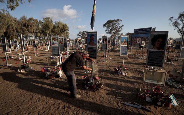 Γάζα:-Ταυτοποιήθηκαν-οι-σοροί-των-δύο-ομήρων-που-παρέδωσε-η-Χαμάς Γάζα:-Ταυτοποιήθηκαν-οι-σοροί-των-δύο-ομήρων-που-παρέδωσε-η-Χαμάς