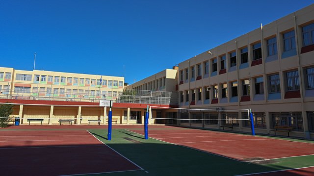 Ασπρόπυργος: Επί 1,5 ώρα προσπαθούσαν οι γιατροί να επαναφέρουν το 10χρονο κορίτσι που κατέρρευσε στο σχολείου του