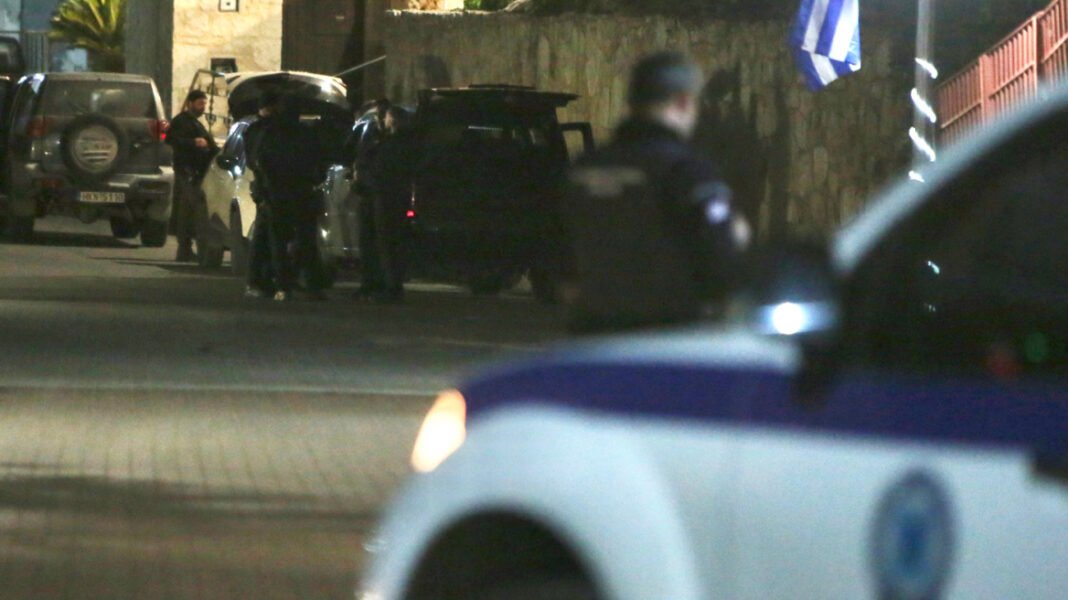 Τι εξετάζει η αστυνομία για της συνθήκες του μακελειού με δύο νεκρούς και τέσσερις τραυματίες στα Βορίζια