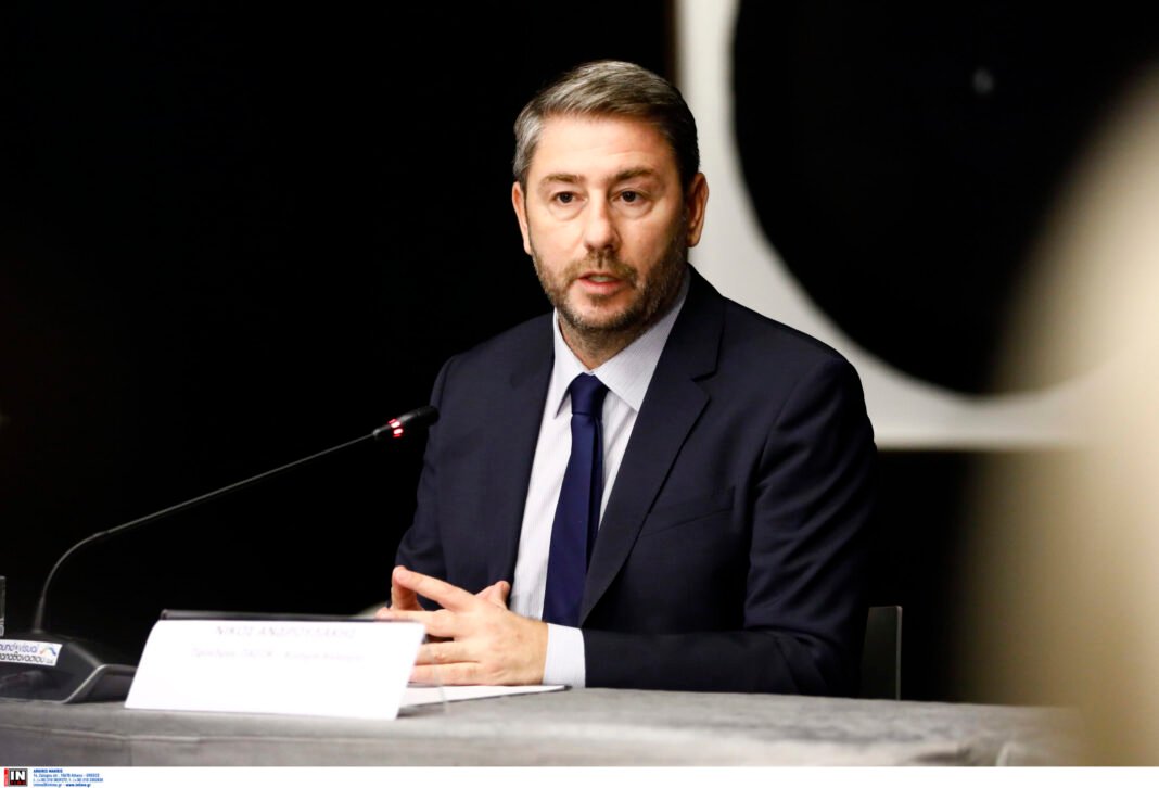 Ανδρουλάκης: «Ο πρωθυπουργός είναι ο πρωταγωνιστής της καταστροφής του πρωτογενούς τομέα»