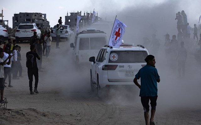 Ισραήλ: Παραδόθηκαν από τη Χαμάς τρεις σοροί ομήρων