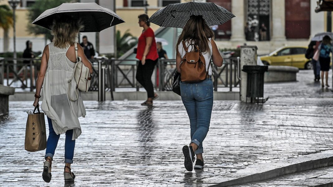 Έρχεται κακοκαιρία από αύριο με καταιγίδες και στην Αττική – Για έντονα φαινόμενα προειδοποιεί ο Μαρουσάκης