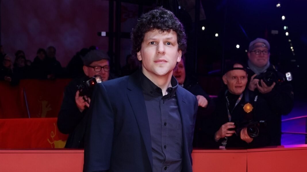 Ο Τζέσι Άιζενμπεργκ μιλά για τη συνέχεια του «The Social Network»