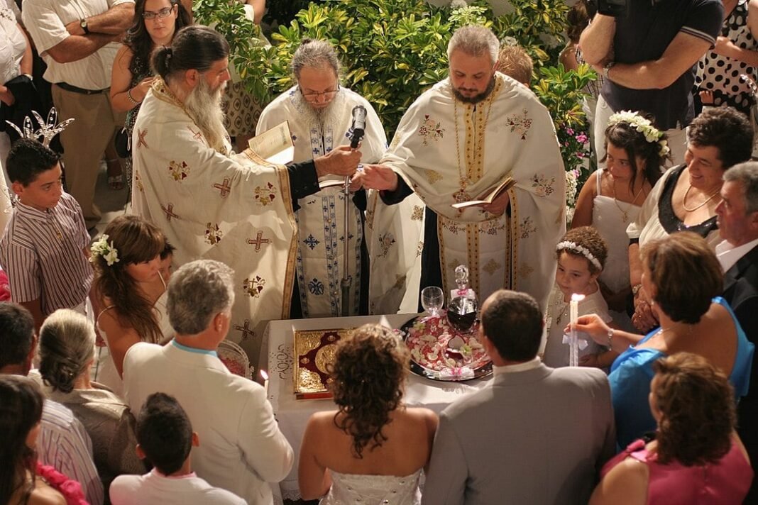 Sharp Decline in Religious Marriages in Greece Over 30 Years