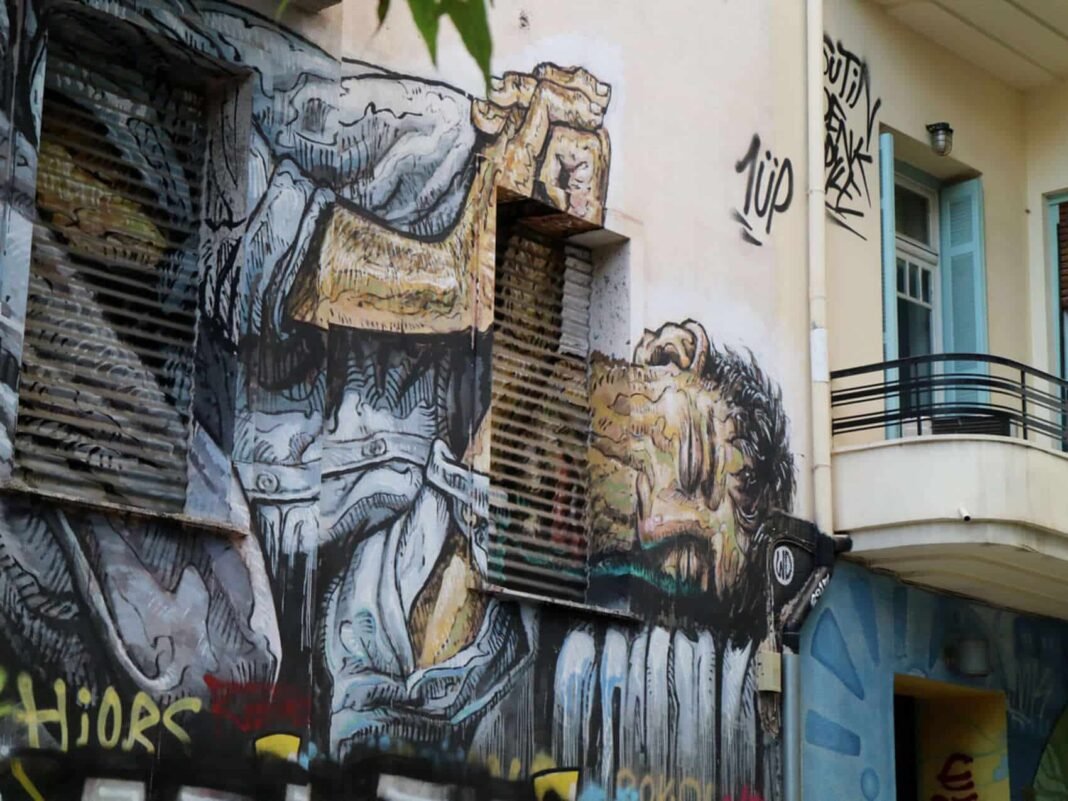 Greece Ranks Among EU’s Poorest: One in Ten Workers Faces Poverty Risk