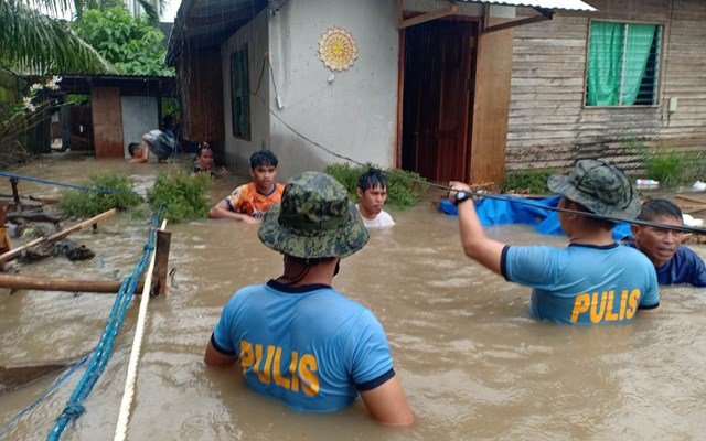 Φιλιππίνες: Τουλάχιστον 66 νεκροί εξαιτίας του τυφώνα Καλμάγκι (